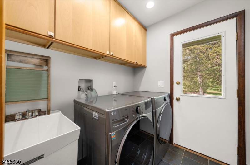 11 White Bridge Road Franklin NJ 08867