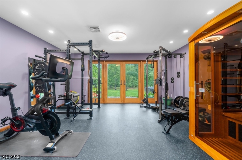 11 White Bridge Road Franklin NJ 08867