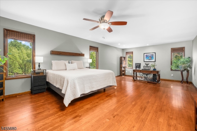 11 White Bridge Road Franklin NJ 08867
