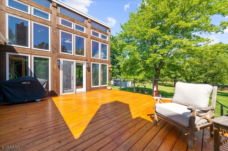 11 White Bridge Road Franklin NJ 08867