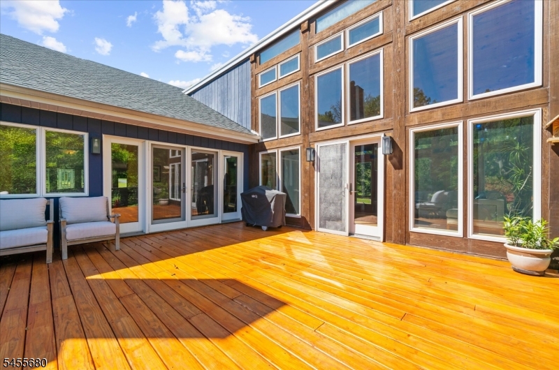 11 White Bridge Road Franklin NJ 08867
