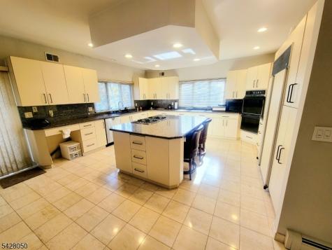 307 Center Street Englewood Cliffs NJ 07632
