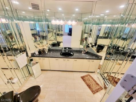307 Center Street Englewood Cliffs NJ 07632