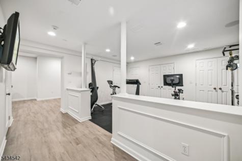 11 Cayuga Way Millburn NJ 07078