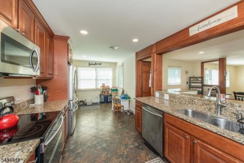 11 Hunters Lane Sparta NJ 07871