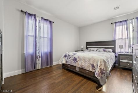 5 Jessie Street Carteret NJ 07008