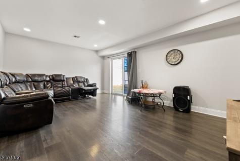 5 Jessie Street Carteret NJ 07008