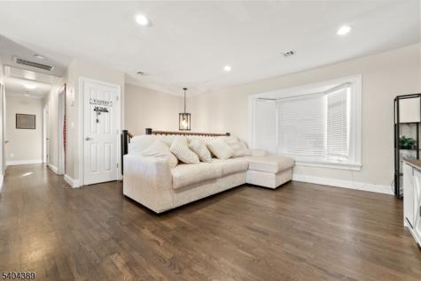 5 Jessie Street Carteret NJ 07008