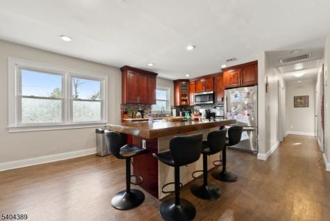 5 Jessie Street Carteret NJ 07008