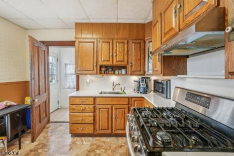 670 Devon Street Kearny NJ 07032