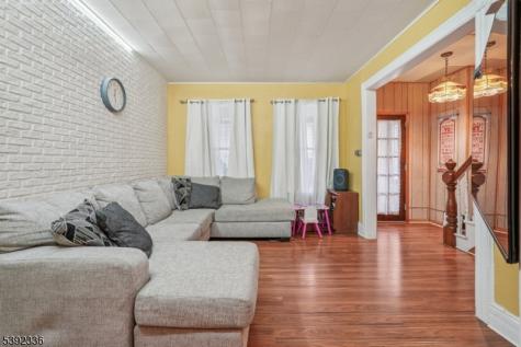 670 Devon Street Kearny NJ 07032