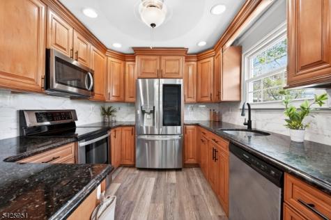 16 Devonshire Terrace Mount Olive NJ 07836