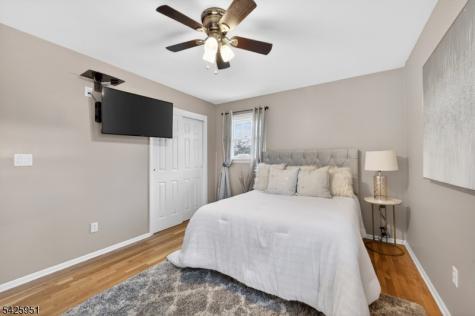 16 Devonshire Terrace Mount Olive NJ 07836