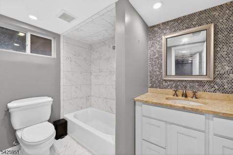 16 Devonshire Terrace Mount Olive NJ 07836