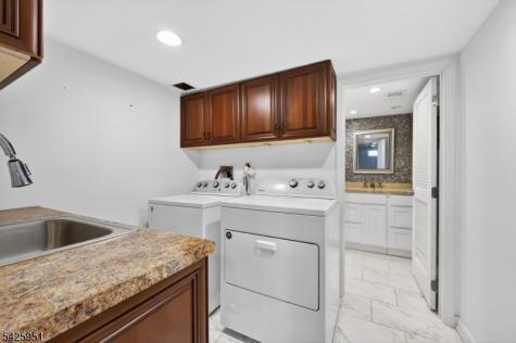 16 Devonshire Terrace Mount Olive NJ 07836