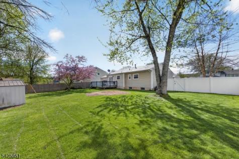 16 Devonshire Terrace Mount Olive NJ 07836