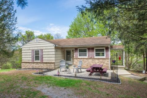 211 Clove Road Montague NJ 07827