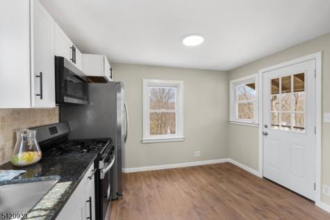 23 Harriet Way Roxbury NJ 07850