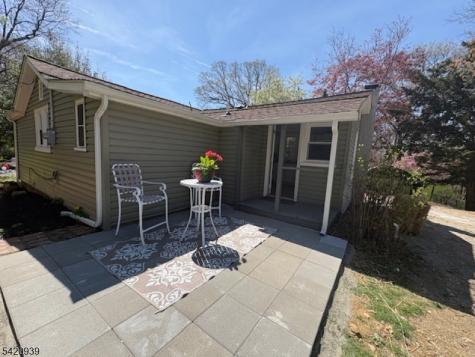 23 Harriet Way Roxbury NJ 07850