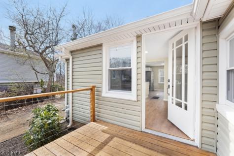 23 Harriet Way Roxbury NJ 07850