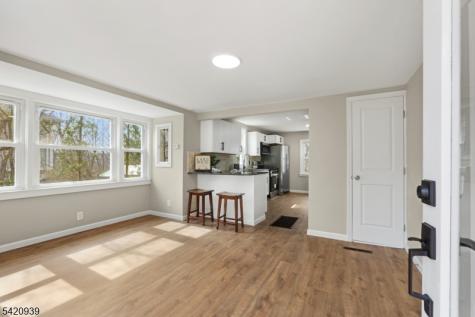 23 Harriet Way Roxbury NJ 07850
