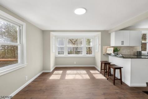 23 Harriet Way Roxbury NJ 07850