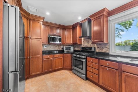 124 Crain Road Paramus NJ 07652