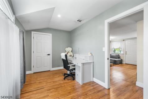 124 Crain Road Paramus NJ 07652