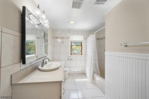124 Crain Road Paramus NJ 07652