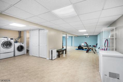 124 Crain Road Paramus NJ 07652