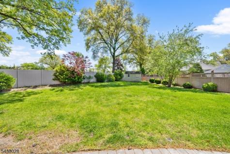 124 Crain Road Paramus NJ 07652