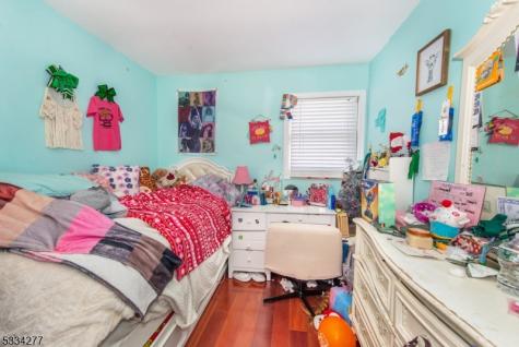 208 Maxim Drive Hopatcong NJ 07843