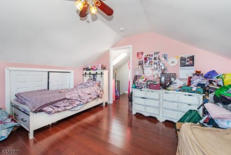 208 Maxim Drive Hopatcong NJ 07843