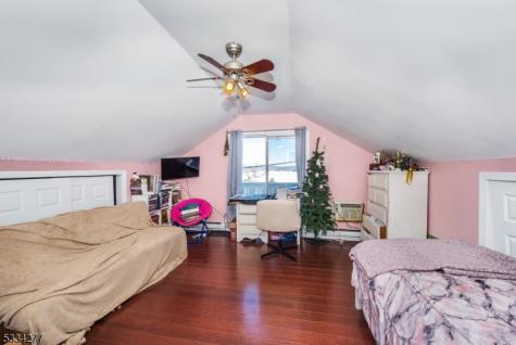 208 Maxim Drive Hopatcong NJ 07843