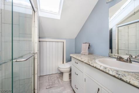 208 Maxim Drive Hopatcong NJ 07843