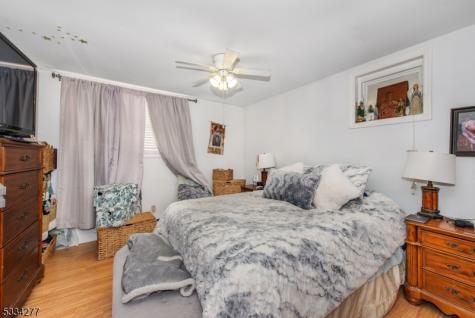 208 Maxim Drive Hopatcong NJ 07843
