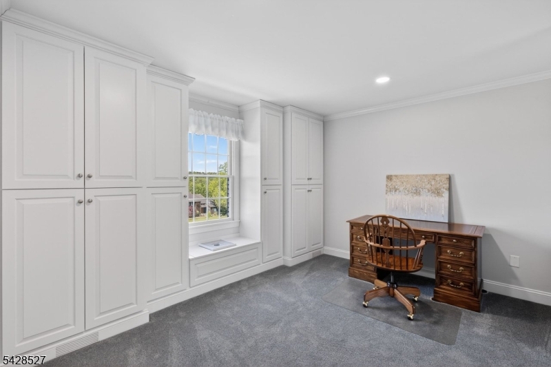 2 W View Drive Raritan NJ 08822