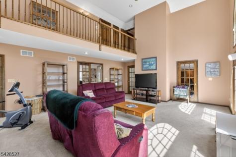 2 W View Drive Raritan NJ 08822