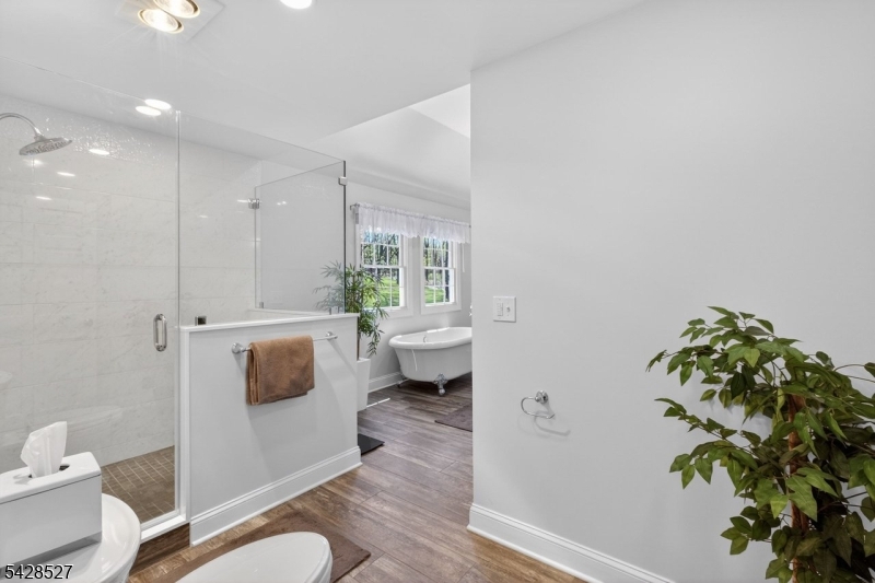 2 W View Drive Raritan NJ 08822