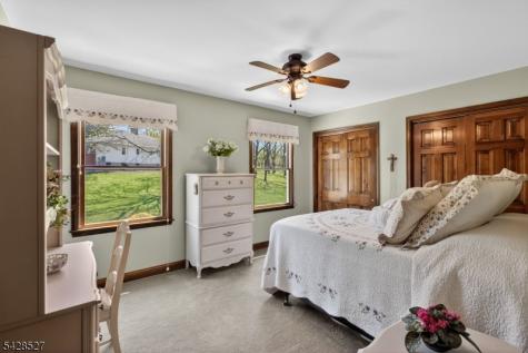 2 W View Drive Raritan NJ 08822