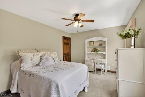 2 W View Drive Raritan NJ 08822