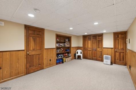 2 W View Drive Raritan NJ 08822