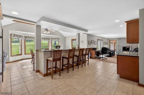 2 W View Drive Raritan NJ 08822