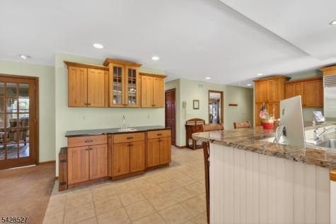 2 W View Drive Raritan NJ 08822