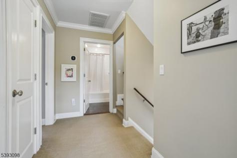 395 Meadowbrook Lane South Orange Village NJ 07079