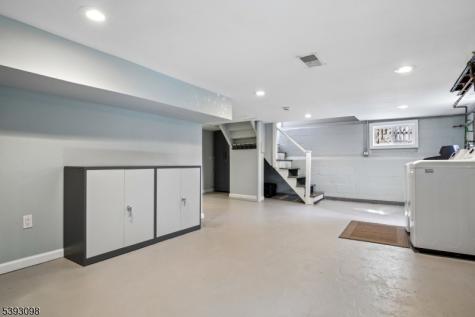 395 Meadowbrook Lane South Orange Village NJ 07079