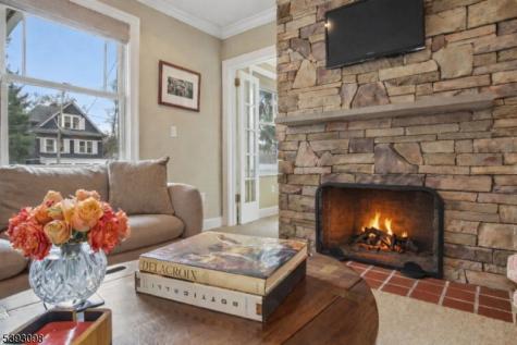 395 Meadowbrook Lane South Orange Village NJ 07079
