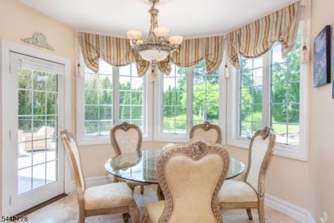 16 Cheri Lane Fairfield NJ 07004