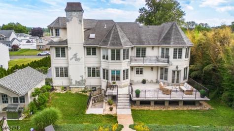 16 Cheri Lane Fairfield NJ 07004
