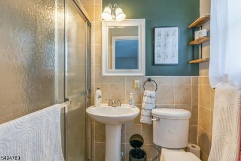 3 Millbrook Road Raritan NJ 08822
